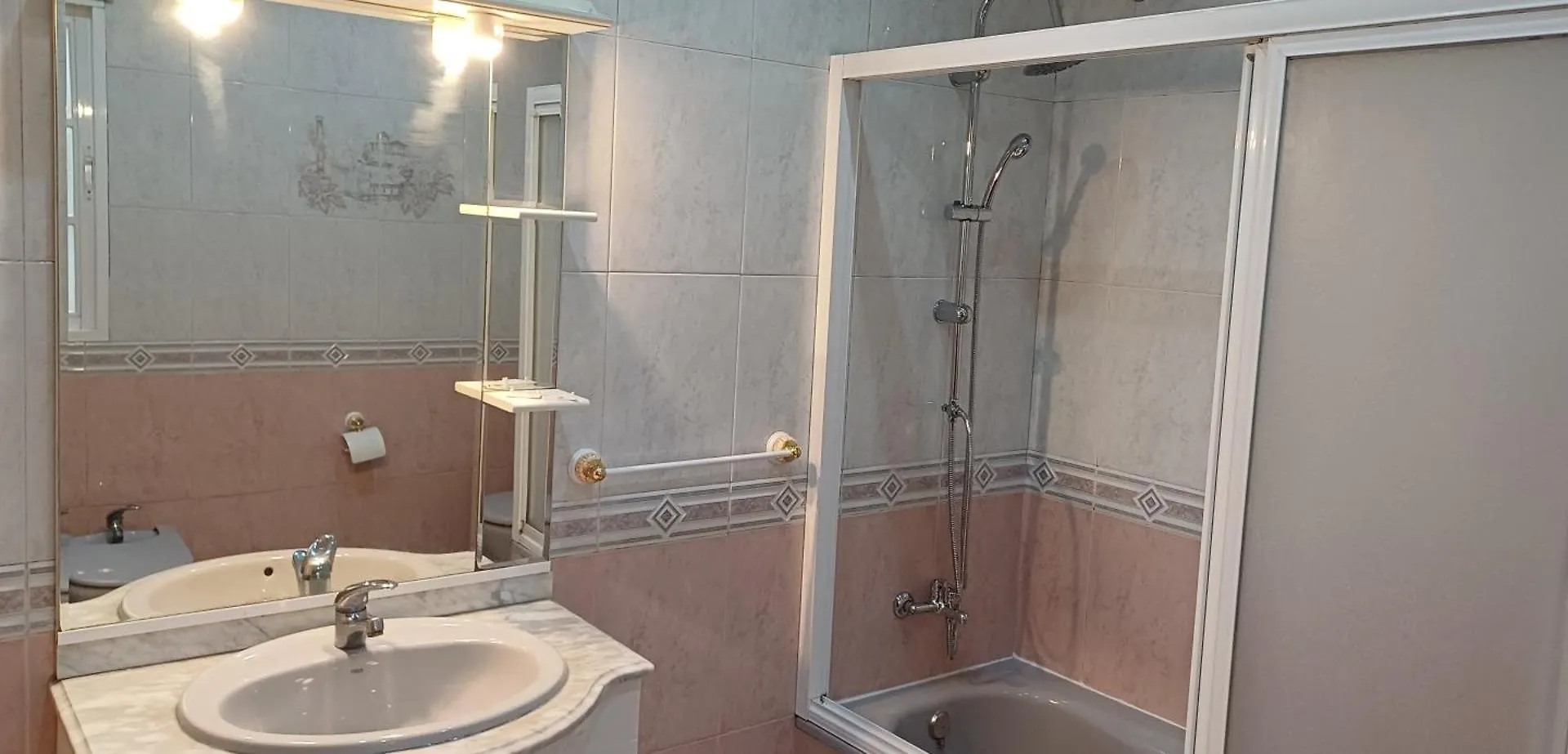 Apartmán Piso En Arenas De Velez Màlaga