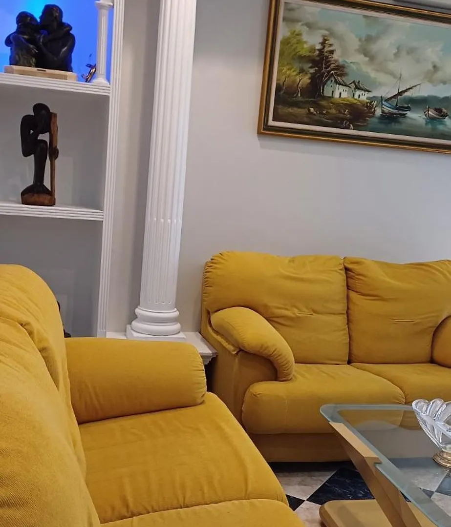 Apartmán Piso En Arenas De Velez Màlaga