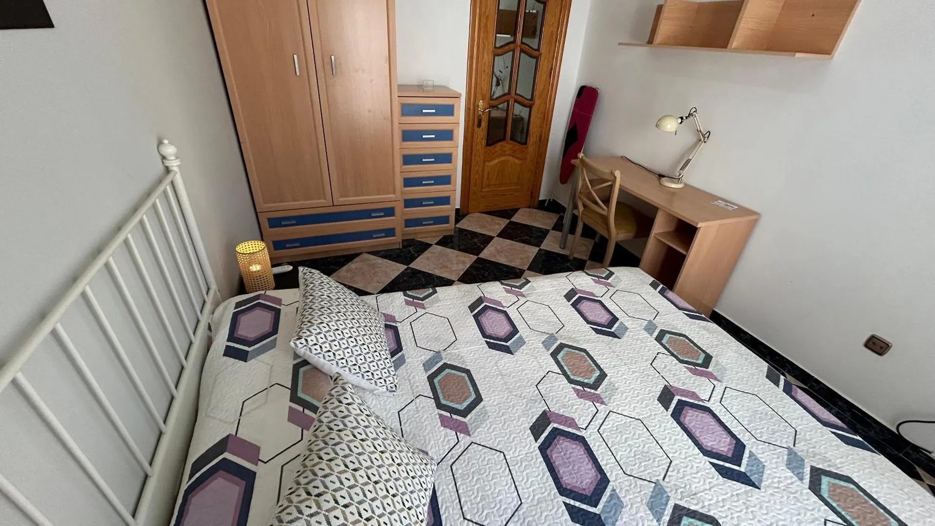 Apartmán Piso En Arenas De Velez Màlaga