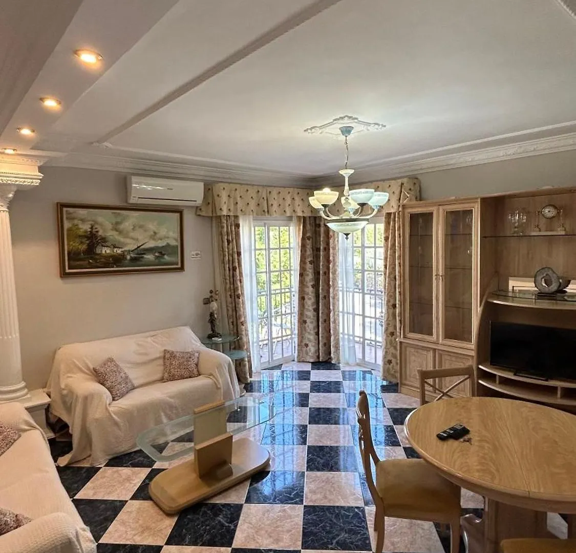 Apartmán Piso En Arenas De Velez Màlaga