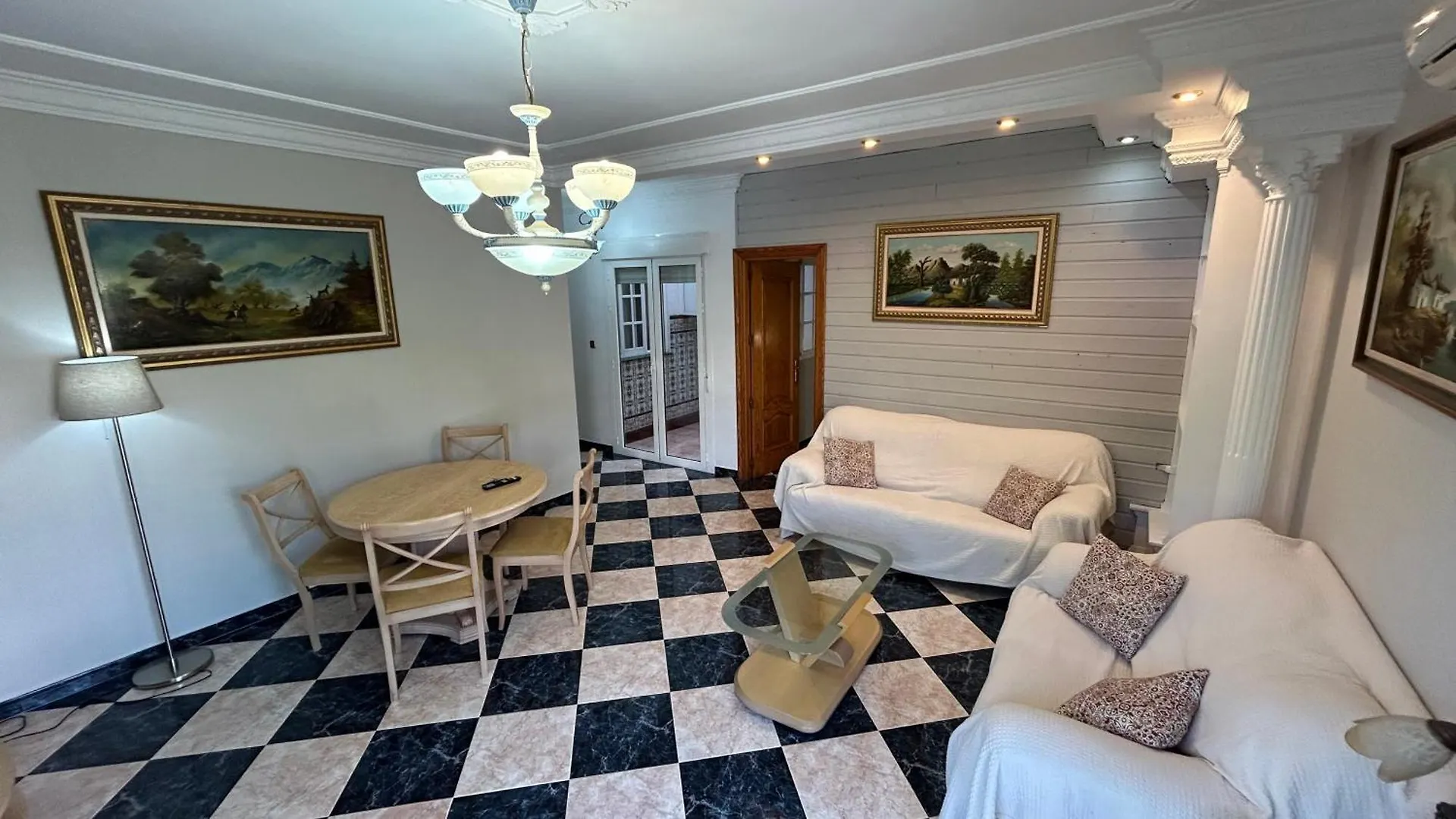 Apartmán Piso En Arenas De Velez Màlaga