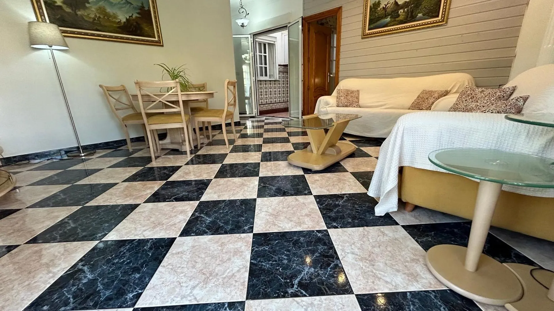 Apartmán Piso En Arenas De Velez Màlaga